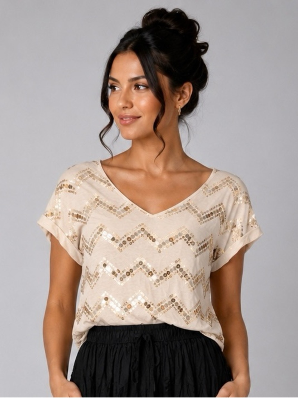 Xhilaration Beige Gold Sequin Chevron Short Sleeve Rayon Top Size M
